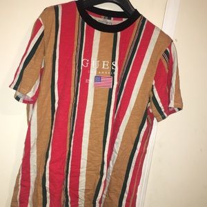90’s vintage Guess t-shirt 🤩🤩🌶